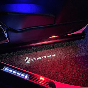 クラウンスポーツ AZSH36W