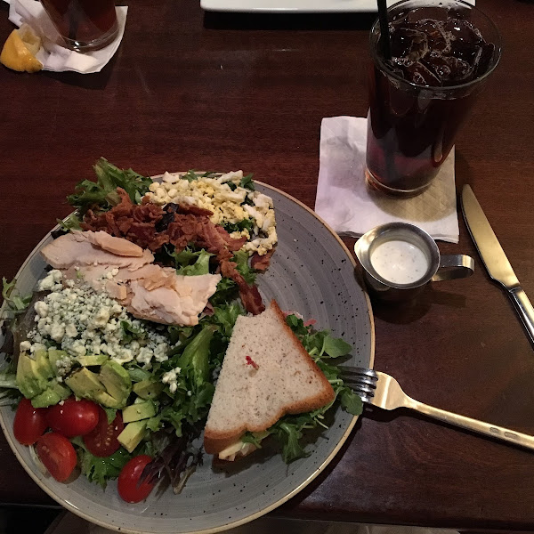 Had the Cobb salad with half turkey and ham sandwich. It was delicious!  Highly recommend!