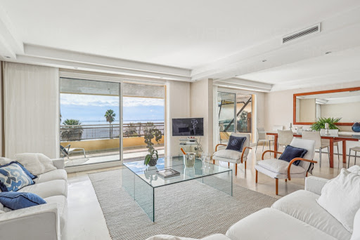 Apartment with terrace 2