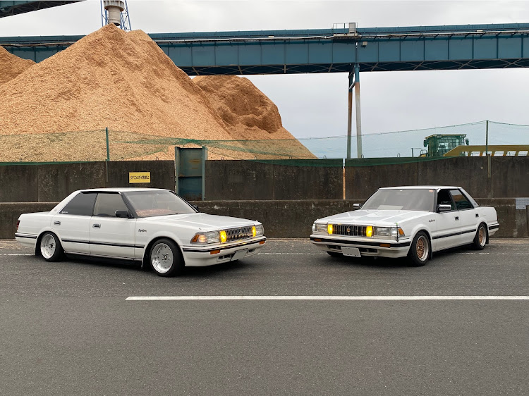 クラウンハードトップの車高調整・12クラウン・13クラウンに関するカスタム事例の投稿画像2枚目