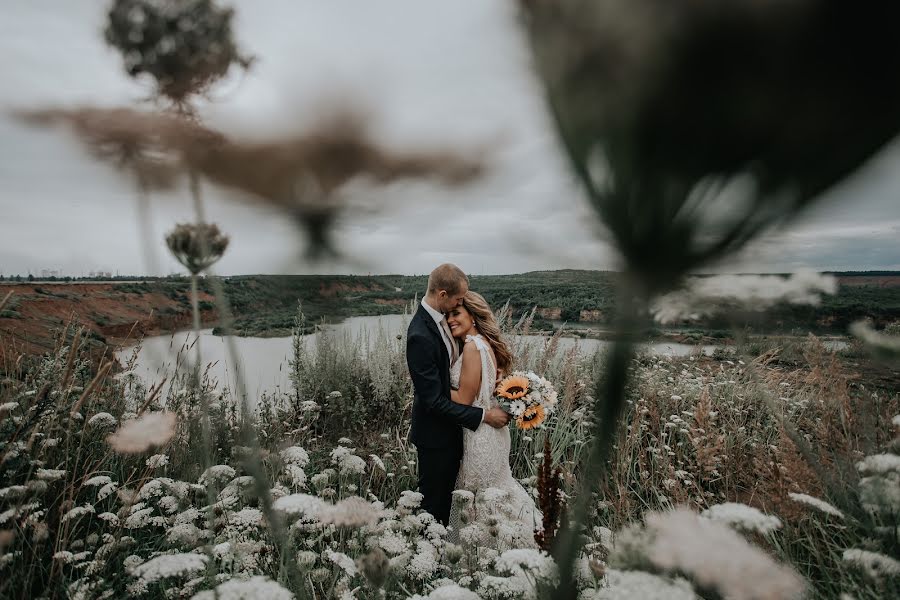 Fotografo di matrimoni Dmitriy Kuvshinov (dkuvshinov). Foto del 28 ottobre 2019