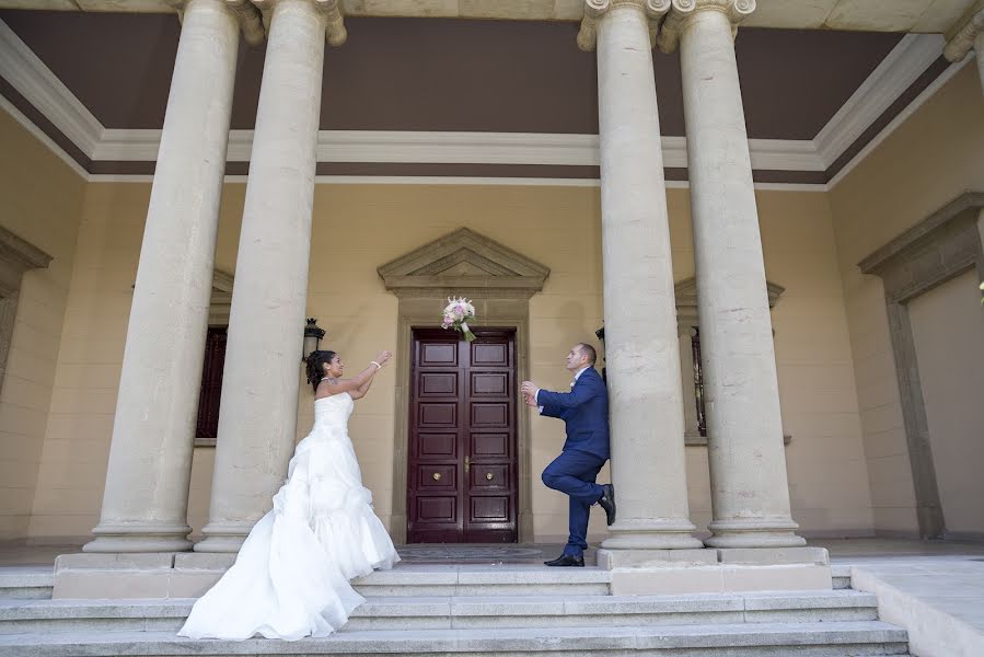 Fotografo di matrimoni Andreu Gual (andreugr). Foto del 10 ottobre 2018