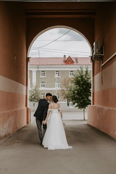 Fotógrafo de casamento Yuliya Galyamina (theglue). Foto de 8 de junho 2022