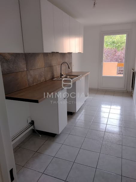 Vente appartement 3 pièces 75.97 m² à Aix-en-Provence (13090), 386 900 €