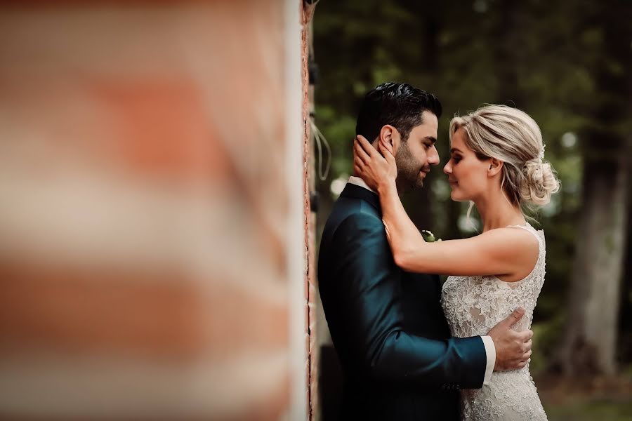 Fotografo di matrimoni Denise Leuveld (leuveld). Foto del 6 marzo 2019