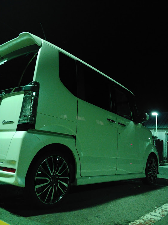 Nボックスカスタムの久しぶりの洗車に関するカスタム事例の投稿画像2枚目