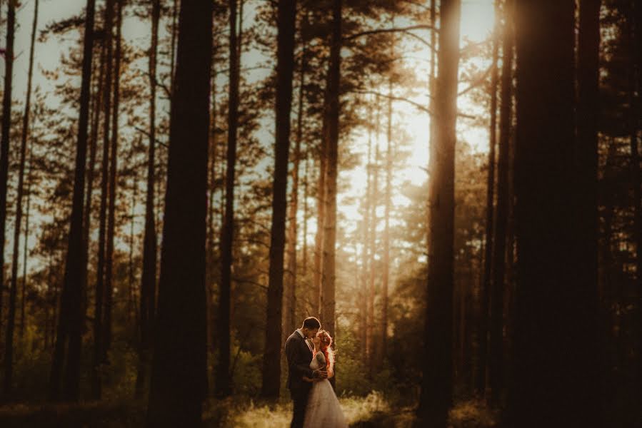 Fotografo di matrimoni Grzegorz Krupa (krupaizabelakr). Foto del 23 maggio 2018