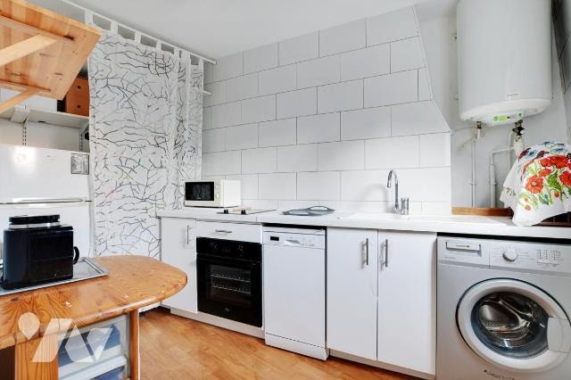 Vente appartement 2 pièces 32.94 m² à Paris 18ème (75018), 287 700 €