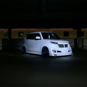 bB QNC21