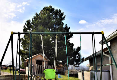 Maison avec piscine et terrasse 16