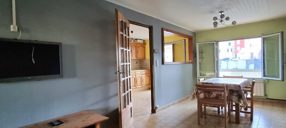 Location  appartement 3 pièces 53 m² à Ales (30100), 550 €