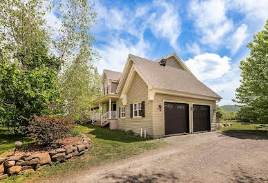 House with terrace 2