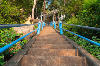 Climb to the top of Tiger Cave Temple