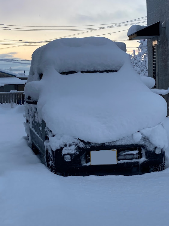 ミラココアのローアングルショット・岐阜・大雪警報発令中・キリ番・100000km達成に関するカスタム事例の投稿画像7枚目