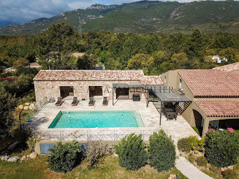 villa à Porto-Vecchio (2A)