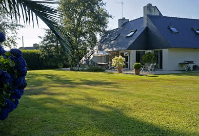 House with garden and terrace 6