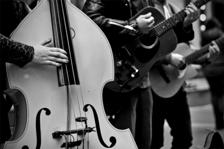 The sound of your hands. di Fabrizio M.