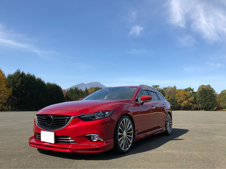 アテンザワゴンのドライブ・2018ベストショット・車高調整に関するカスタム事例の投稿画像2枚目