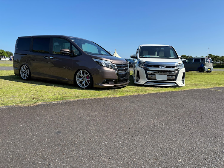 ノアの梅雨はどこいった？・日焼けが痛い・オフ会・CCM大洗・いいね、コメントありがとうございます。に関するカスタム事例の投稿画像9枚目