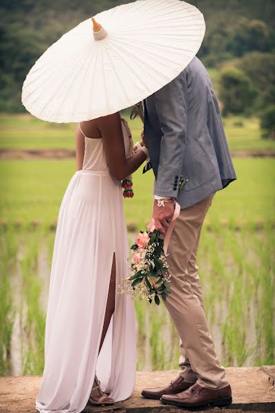 Svadobný fotograf James De La Cloche (dlcphoto). Fotografia publikovaná 4. októbra 2017