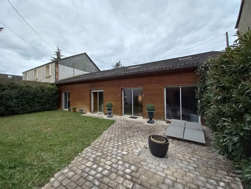 Vente maison 5 pièces 150 m² à Bourges (18000), 250 000 €