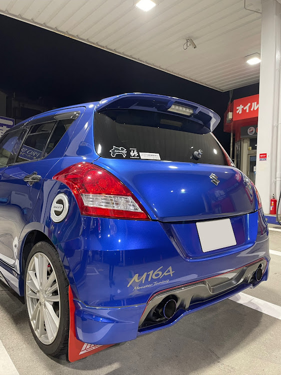 スイフトスポーツのポジションランプ交換・夜ドライブ・R134・みんないつもありがとう♡に関するカスタム事例の投稿画像1枚目