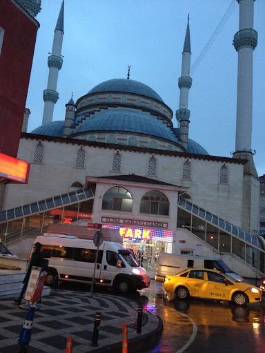 İlim Sarayı Cami