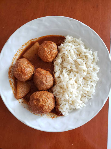 Delicious chipotle meatballs with white rice side, perfect combination!