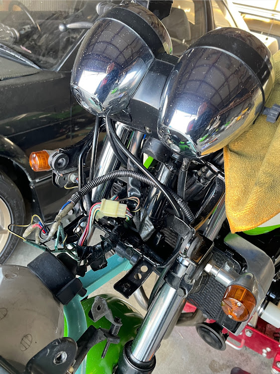 RX-7のバイクチューンしてます。・チェックしてます。・ホイール塗装します。に関するカスタム事例の投稿画像4枚目