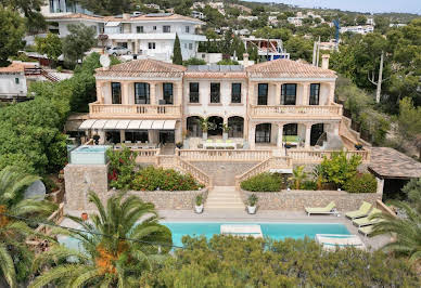 Villa with pool and terrace 3