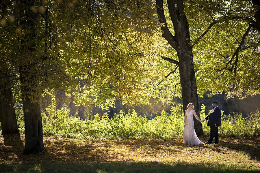 Fotógrafo de casamento Tomasz Król (fototeka). Foto de 17 de outubro 2021