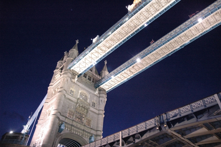 Tower Bridge di manu70