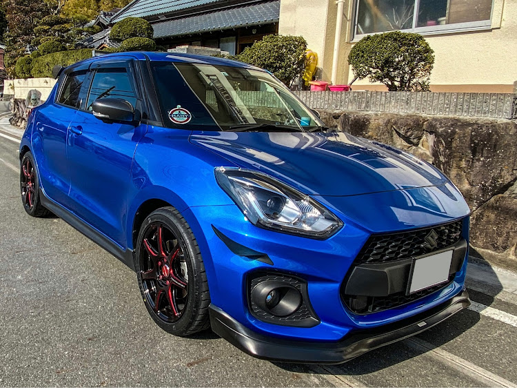 スイフトスポーツのタイヤ交換・ポテンザRE-71RSに関するカスタム事例の投稿画像2枚目