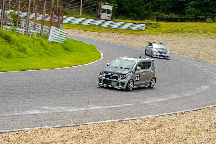 アルトワークスのアルトワークス・HA36S・ラジアルチャレンジ・ラジチャレに関するカスタム事例の投稿画像7枚目