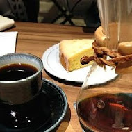 Fujin Tree Cafe 富錦樹咖啡