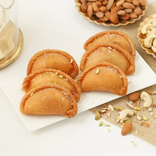 Dry Fruit Gujia (200 Gm)