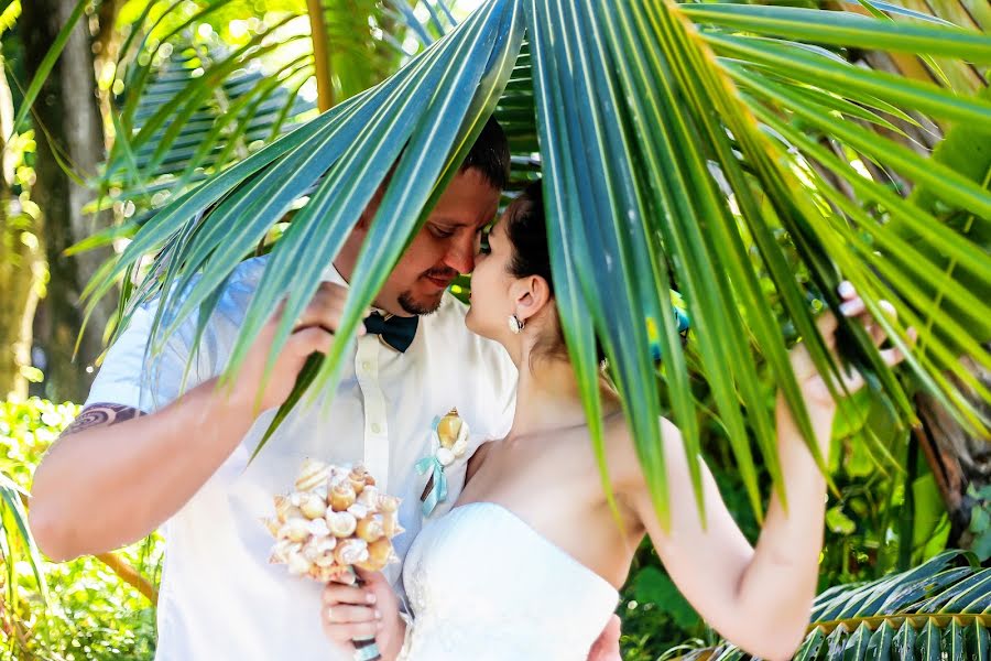 Wedding photographer Ekaterina Tarabukina (ktarabukina). Photo of 30 October 2014