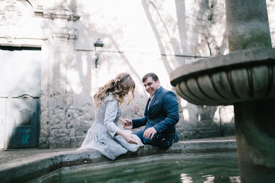 Fotógrafo de bodas Vera Kharlamova (veraharly). Foto del 13 de abril 2019