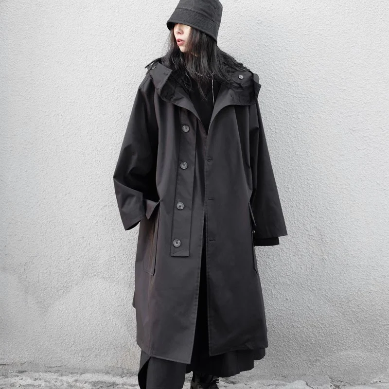 Japanse Yamamoto Anorak in Dark Design voor heren. Weerbestendige jas, stijlvol, ademend en waterdicht. Perfect voor stedelijke avonturen en een strakke look.