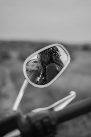 Wedding photographer Darya Aksofir (axofir). Photo of 15 June 2024