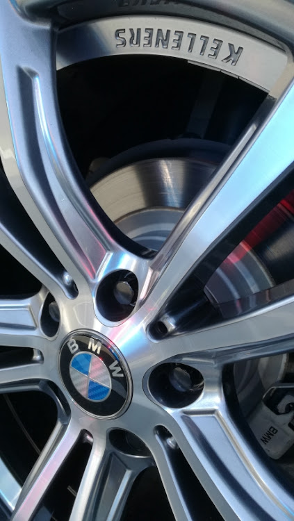 320i M Sport (F30)のチョシさんが投稿したカスタム事例の投稿画像5枚目