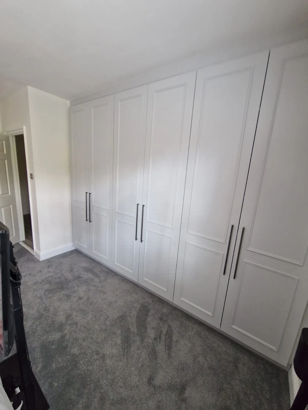 Album cover: Kingswood bespoke wardrobes