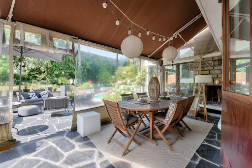 Villa with pool and terrace 2