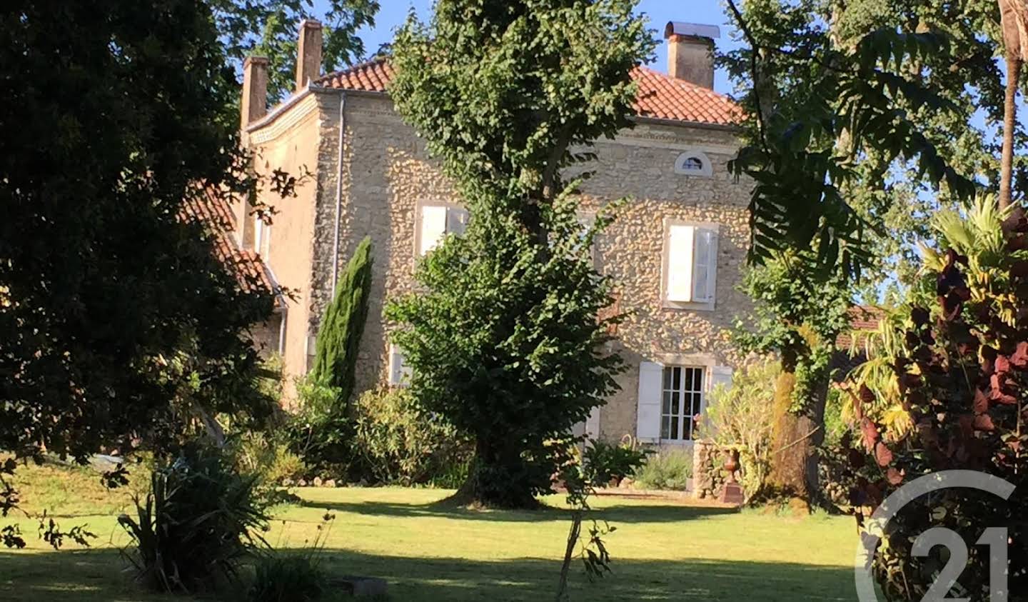 House Salies-de-bearn