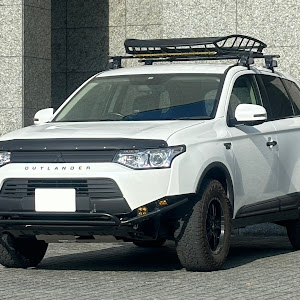 アウトランダーPHEV GG2W