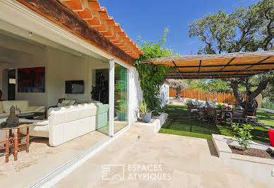 Maison avec piscine et terrasse 4