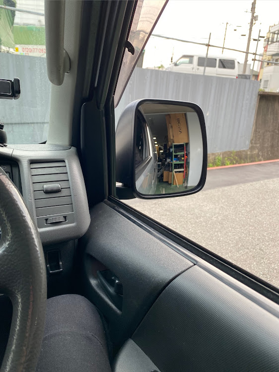 マークXジオのハイエース・DIY・修理・事故には気をつけよう・貰い事故に関するカスタム事例の投稿画像2枚目