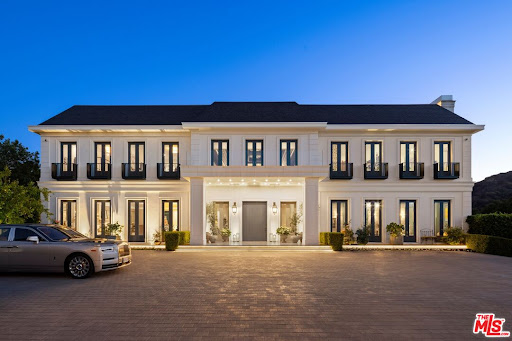 Maison avec piscine et jardin 1