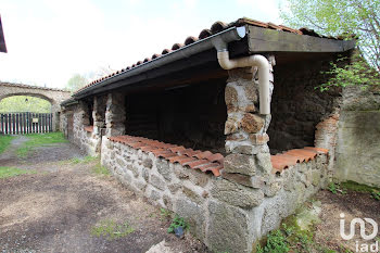 maison à Saint-Julien-la-Vêtre (42)