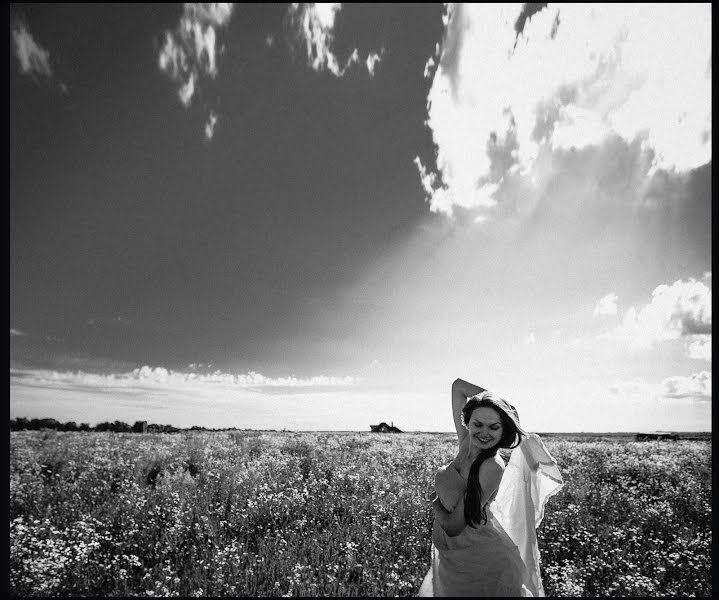 Jurufoto perkahwinan Aleksey Shevchuk (555alex). Foto pada 23 Julai 2013